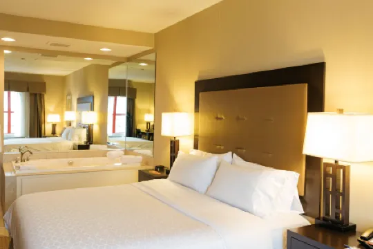 Holiday Inn Express & Suites OLATHE NORTH by IHG