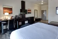 Holiday Inn Express & Suites WICHITA NORTHWEST MAIZE K-96 by IHG - Pet-friendly