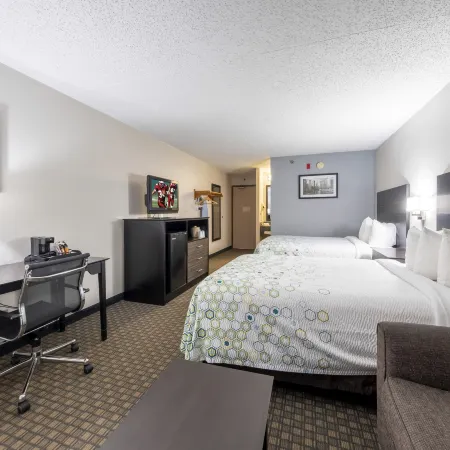 HomeTown Inn East Syracuse