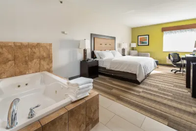 Country inn and Suites by Raddison South Haven Hotels in Casco Township