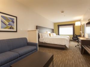 Holiday Inn Express & Suites Santa FE