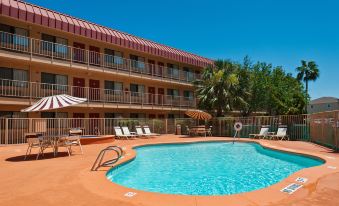 Red Roof Inn Corpus Christi South