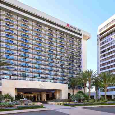 Anaheim Marriott Hotel Exterior