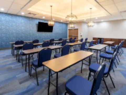 La Quinta Inn & Suites by Wyndham Dallas - Frisco Stadium Hotels in Frisco