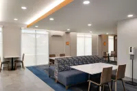 La Quinta Inn & Suites by Wyndham Springfield - breakfast