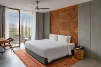 Radisson Resort and Spa Lonavala - Balkoner