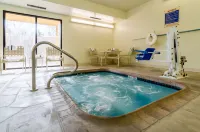 Quality Inn & Suites - Hot Tub