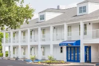 Baymont by Wyndham Anderson Clemson Hotel a Anderson County