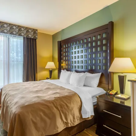 Quality Suites Sherman