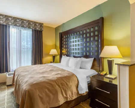 Quality Suites Sherman Hotels in Sherman