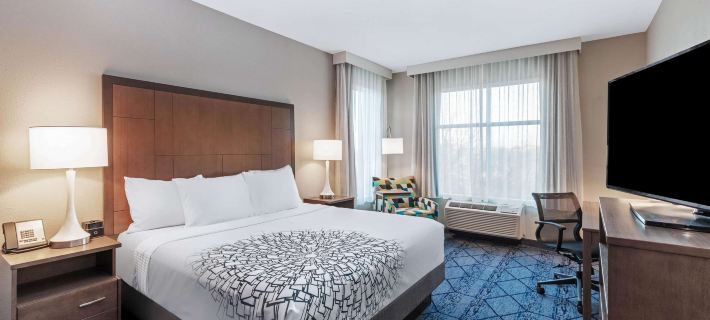 La Quinta Inn & Suites by Wyndham Kansas City Beacon Hill Hoteles en Kansas City