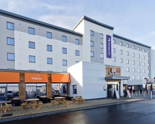 Premier Inn Reading Gateway Hotels near Madejski Stadium
