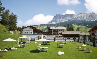 Dolomites Wellness Hotel Savoy