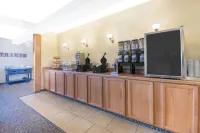 Baymont by Wyndham Spearfish - breakfast