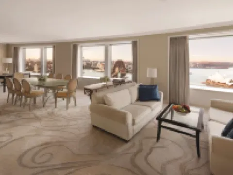 Shangri-La Sydney Hotels in Sydney
