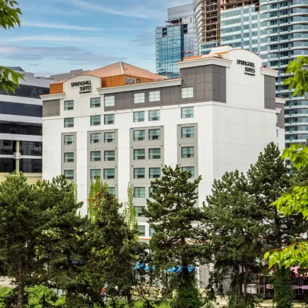 SpringHill Suites Seattle Downtown/South Lake Union Отели рядом с достопримечательностью «Бейсбольный стадион «Сейфко-филд»»