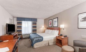 Wingate by Wyndham Charlotte Speedway/Concord