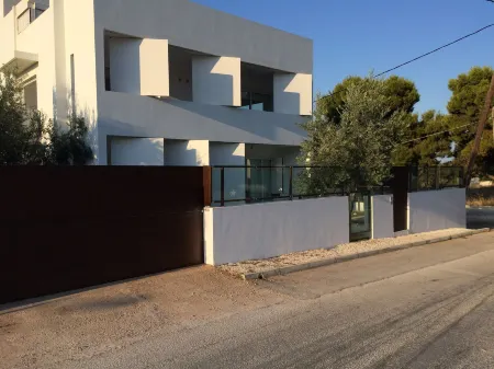 Infinity White Complex by GK Properties