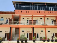 Penginapan Intan Bandara Hotels in Katapiang