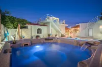 Fiorentinos Villa - Villas