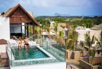 Mythic Suites & Villas by MJ Holidays - Kolam Renang