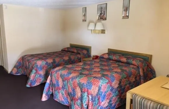 科羅那汽車旅館