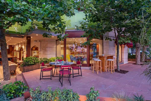 Kyma Suites Beach Hotel - 5-Star