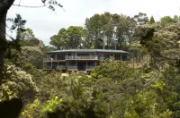 The Sanctuary at Bay of Islands Hotels in Opua