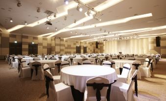 Hotel Prumir - Housity