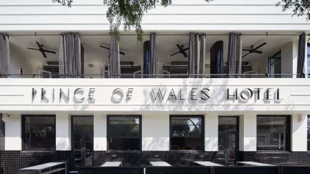 The Prince Отели рядом с достопримечательностью «St. Augustine Church»