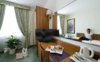 Castagna Palace Hotel & Restaurant Hotels in Altavilla Vicentina