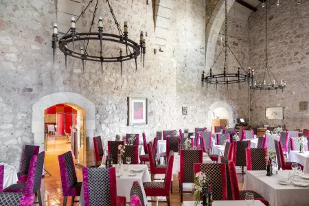 Parador de Alarcon Отели в г. Аларкон