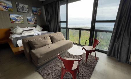 Casa Alegria Bed and Breakfast Tagaytay - Housity