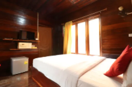 Greenplace-Samed Seahorse