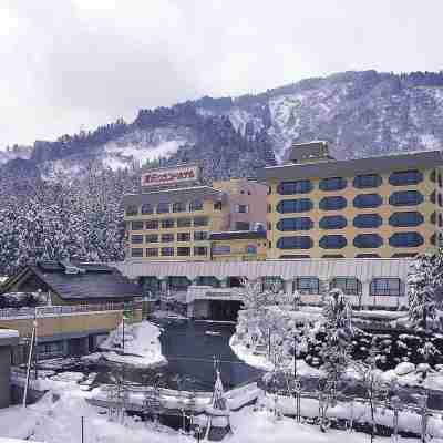 湯沢グランドホテル Hotel Exterior