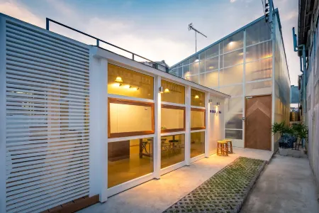 Morn-Ing Hostel
