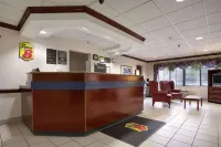 堪薩斯城奧佛蘭公園品質飯店 - 停車場