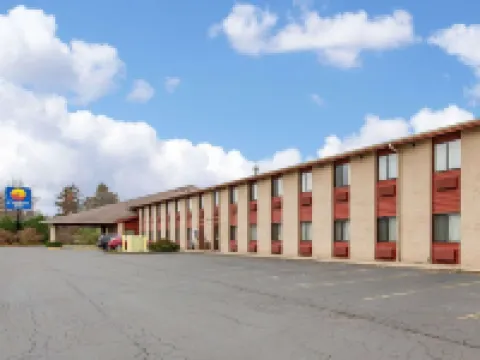 Quality Inn Macomb Near University Area Hotels in Macomb