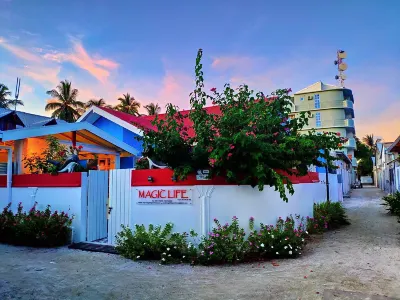Magic Life Guest House Các khách sạn ở Felidhoo