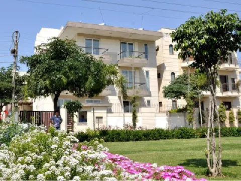 Perch Service Apartments - Sector 40 Hotels in 