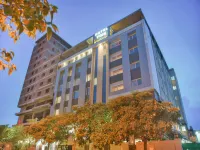 Hotel Yois Hotels near B-Block, Garden