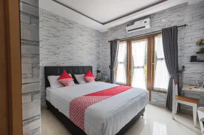 Mahayun Guest House Syariah Hotel dekat Makam Pondok Timur