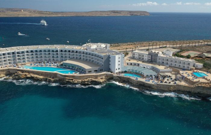 Paradise Bay Resort