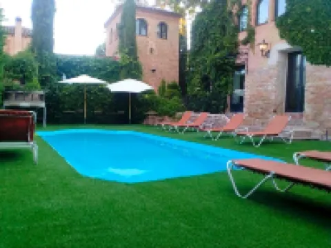 温泉薩利納斯易門酒店