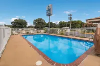 Best Western McKenzie - motel
