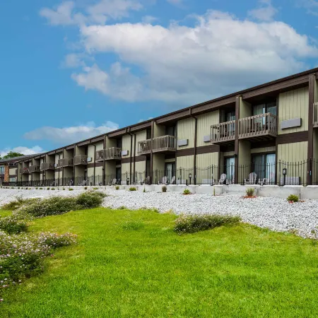 Best Western Indian Oak
