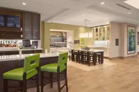 Hilton Garden Inn Akron - bar