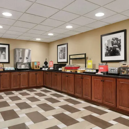 Hampton Inn & Suites Enid