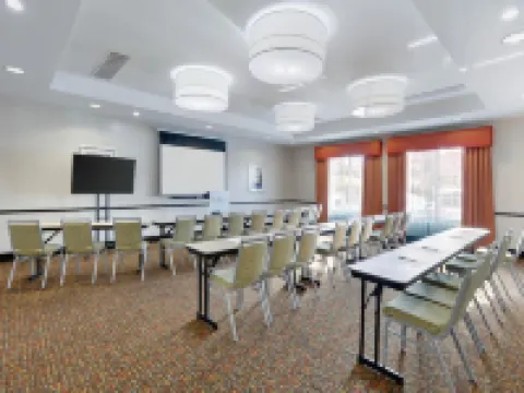 斯塔克維爾密歇根州立大學拉昆塔温德姆套房酒店 斯塔克維爾酒店