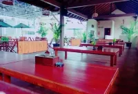 Omah Pawon Hotel Hotels in Ngasem